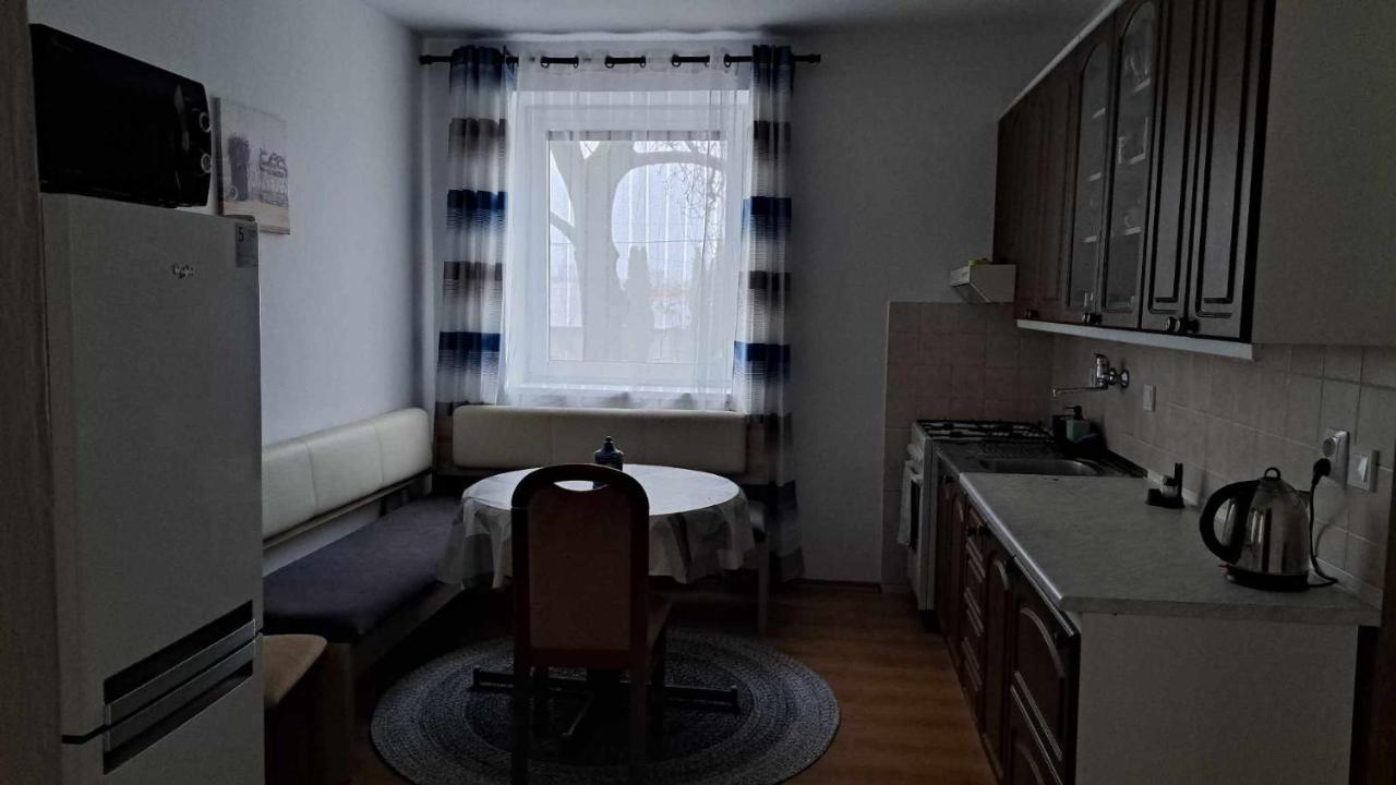 Naty Apartman Haniska Luaran gambar